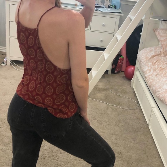 Brandy Melville Red Medallion Kiara Top - Picture 6 of 8